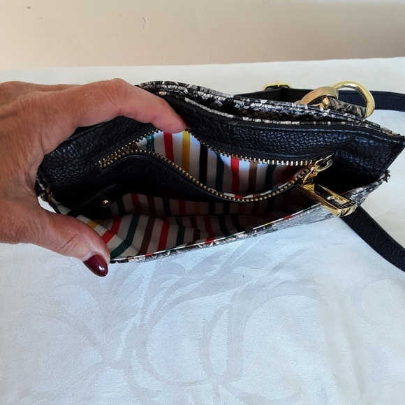STEVEN Faux Python Crossbody Bag EUC - Picture 6 of 8